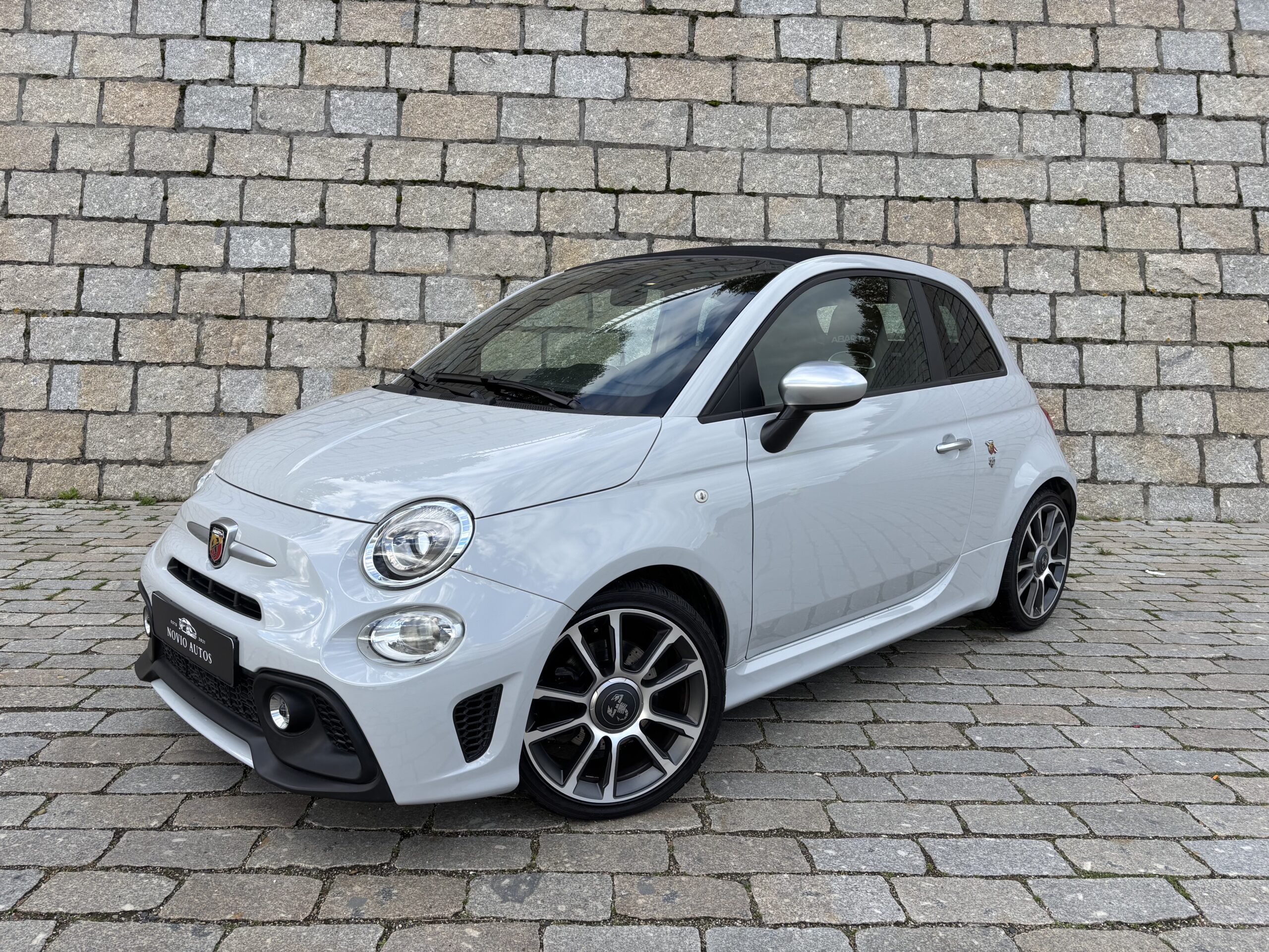 ECE5EA6B-F36F-4B01-A2FE-72D1D23C3F6E Abarth 595 1.4 T-jet 165pk - Afbeelding 1